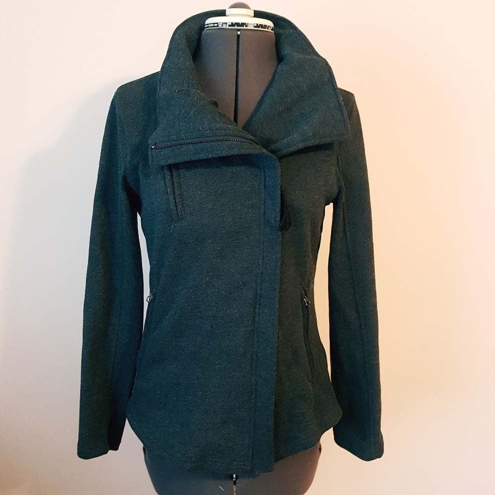 Zip up sweatshirt/jacket